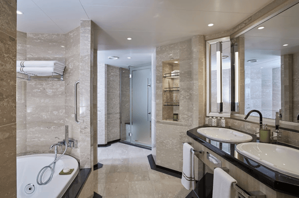 Silversea Cruises - Silver Moon - Owners Suite bathroom